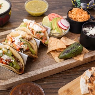 Mariachi Trio Tacos
