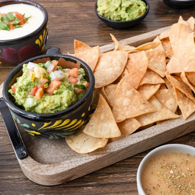 Guacamole & Chips.